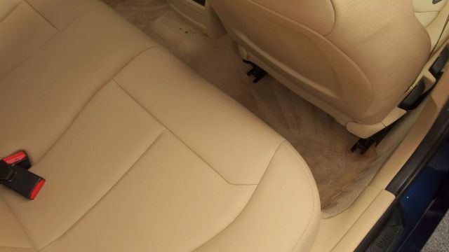 Vehicle image 40 of 63