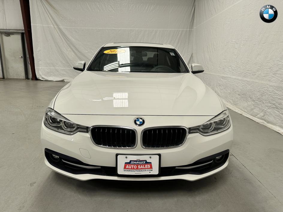 Vehicle image 2 of 26