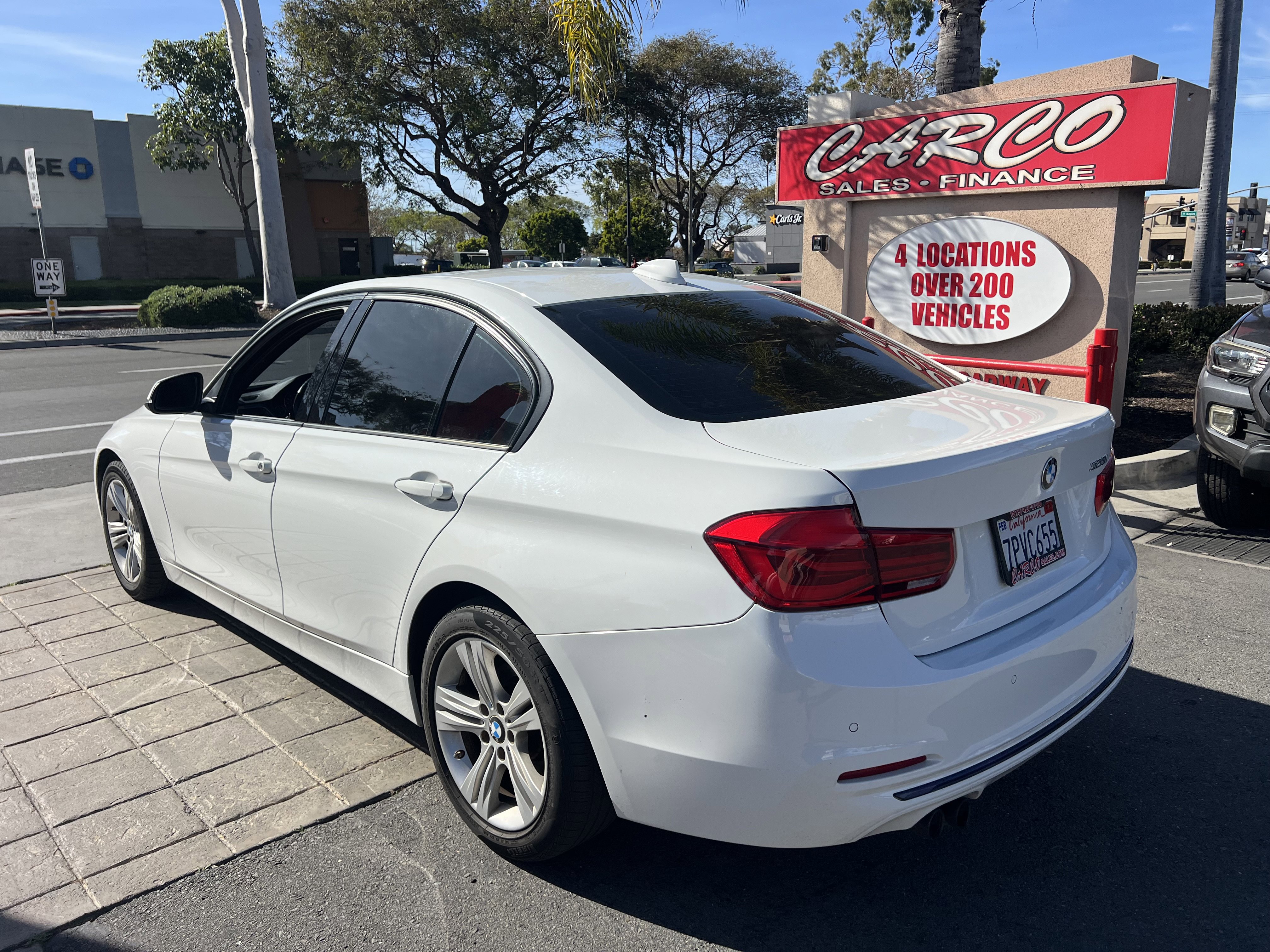 2016 BMW 3 Series 328i Image 3 of 5