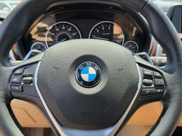 Vehicle image 20 of 41