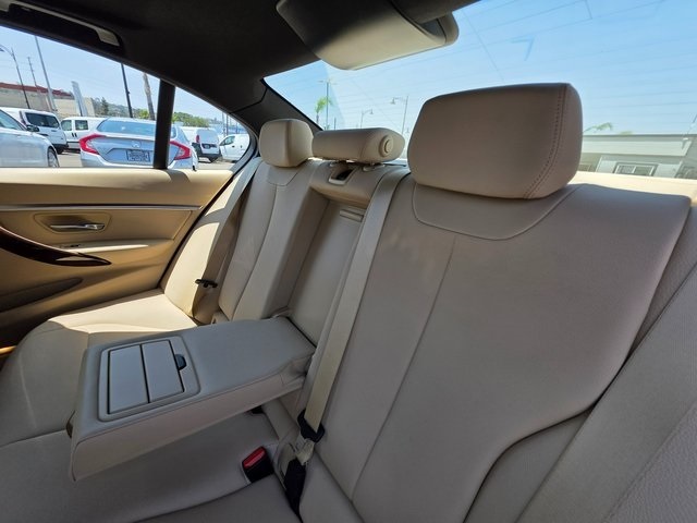Vehicle image 12 of 41