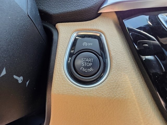 Vehicle image 31 of 41