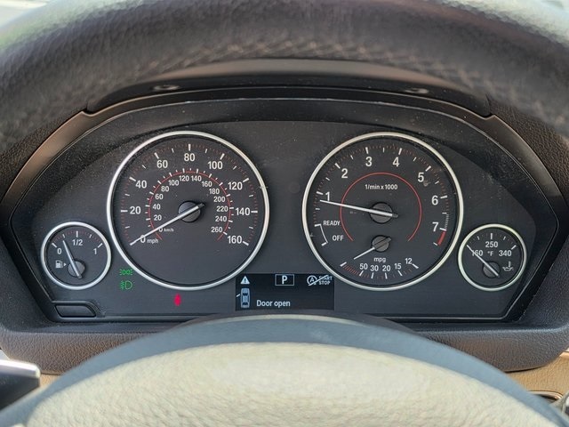 Vehicle image 21 of 41