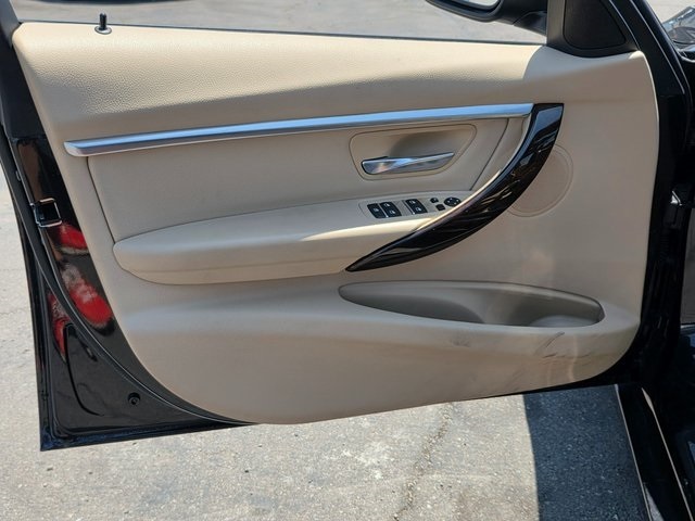Vehicle image 26 of 41