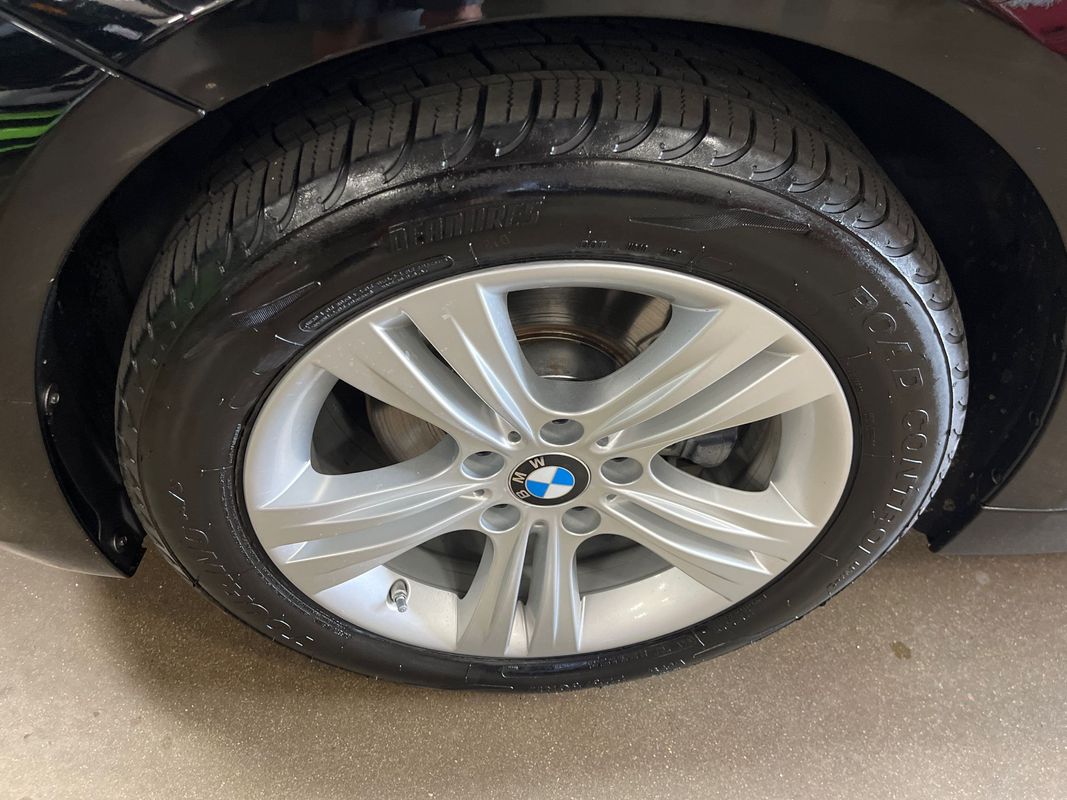 Vehicle image 30 of 74