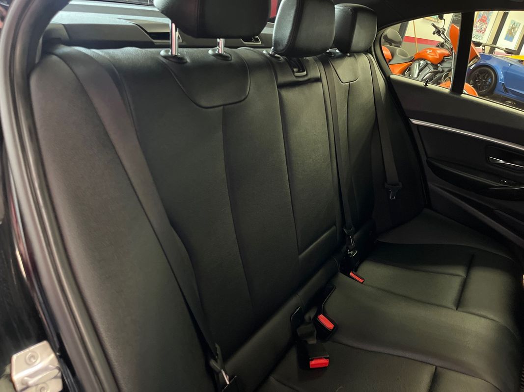 Vehicle image 46 of 74
