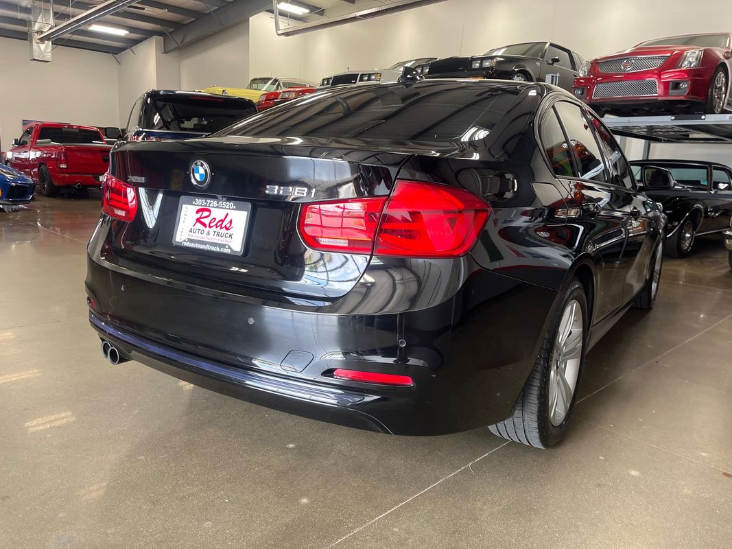 Vehicle image 17 of 74