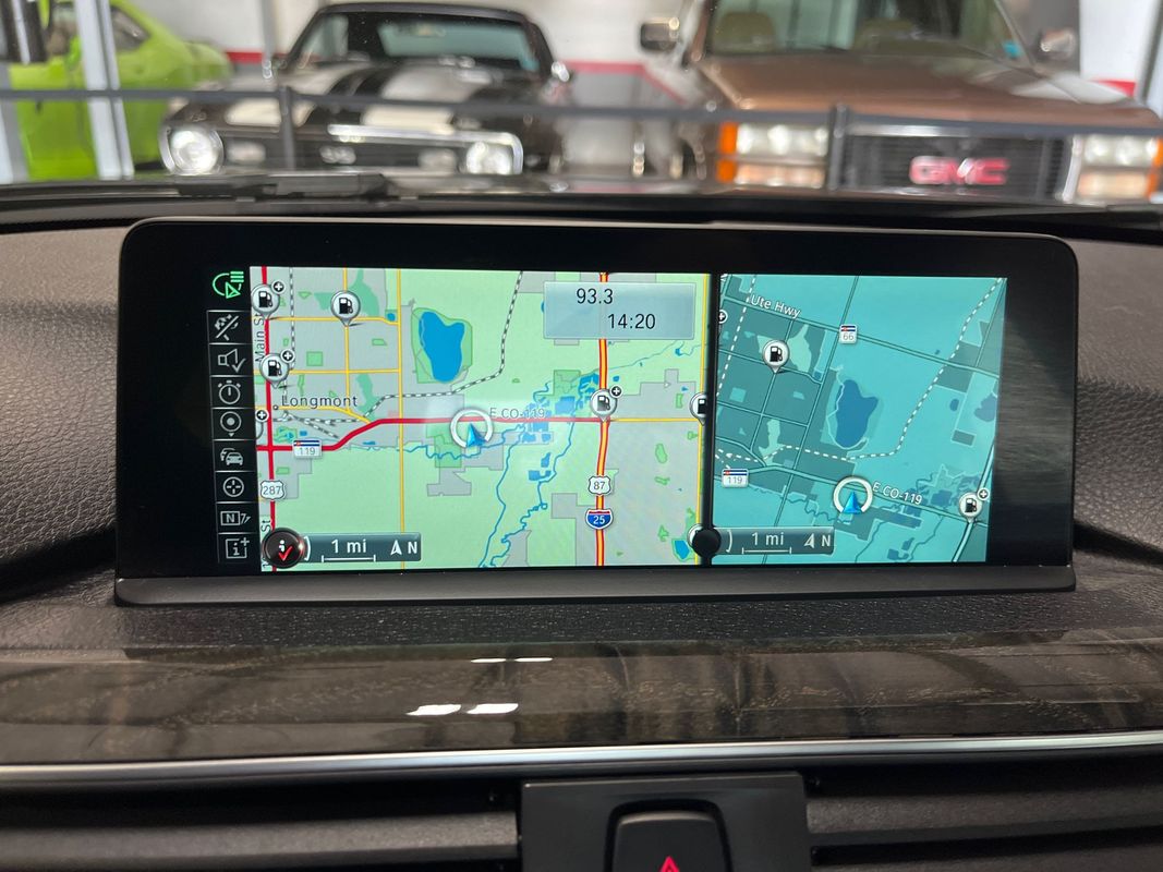 Vehicle image 61 of 74