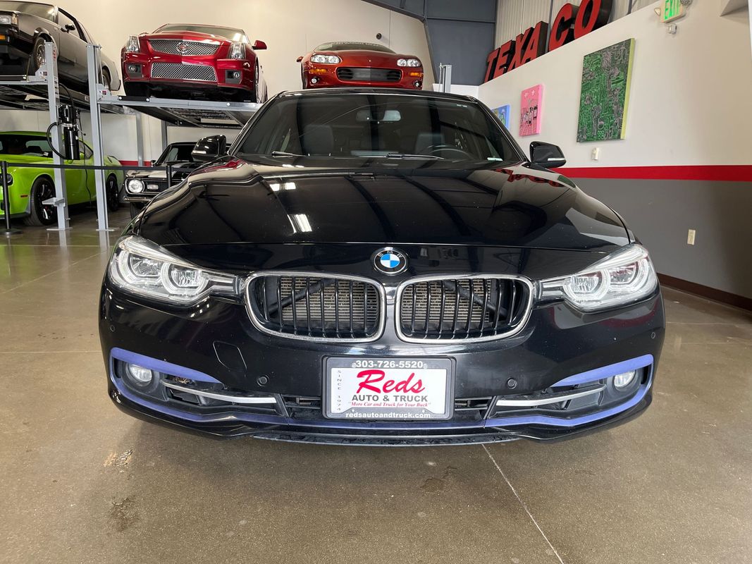 Vehicle image 41 of 74
