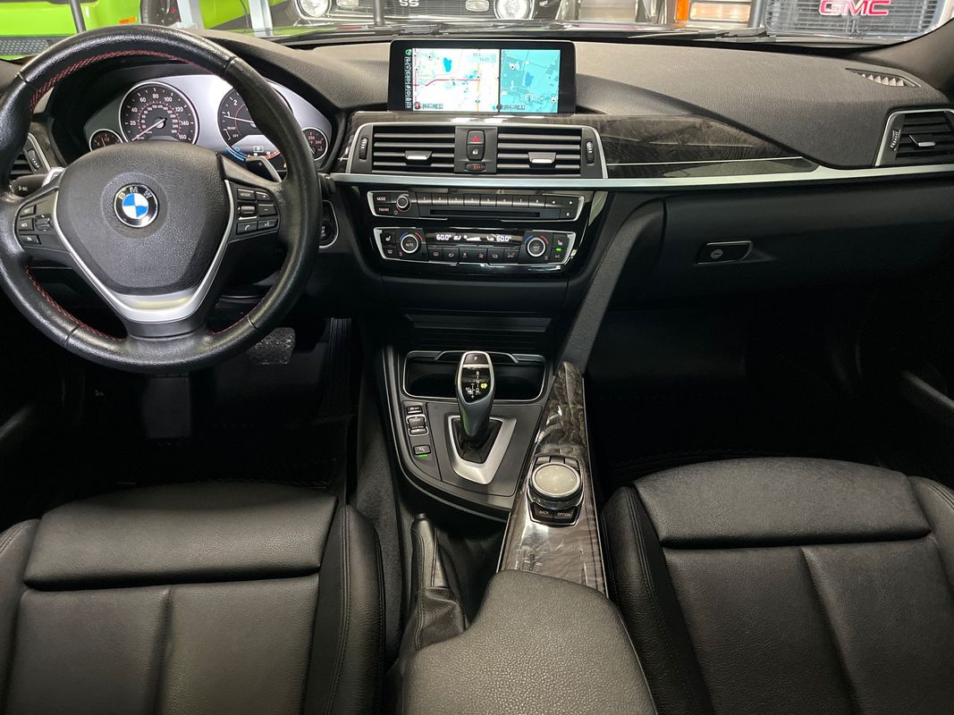 Vehicle image 57 of 74