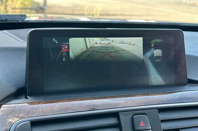 Vehicle image 18 of 27