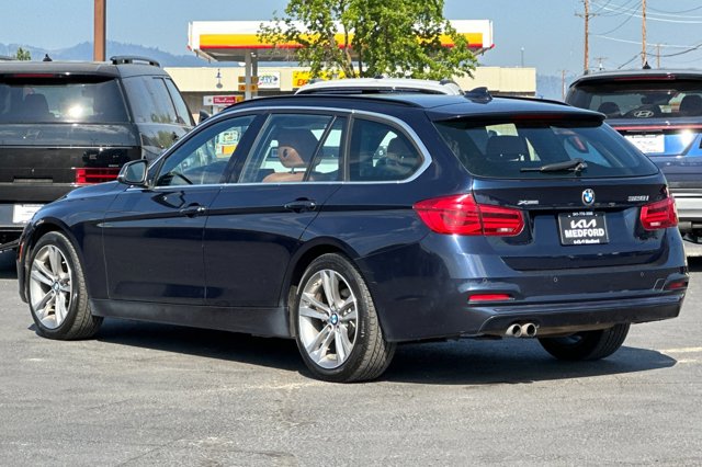 Vehicle image 8 of 27
