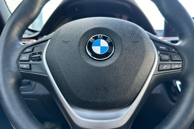 Vehicle image 22 of 27
