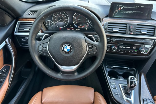 Vehicle image 14 of 27