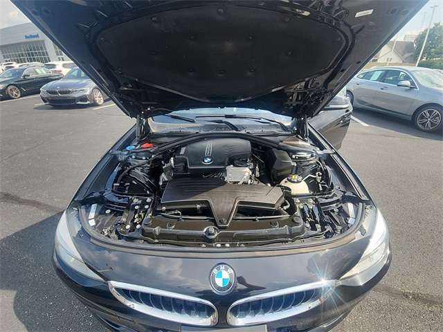 Vehicle image 9 of 25