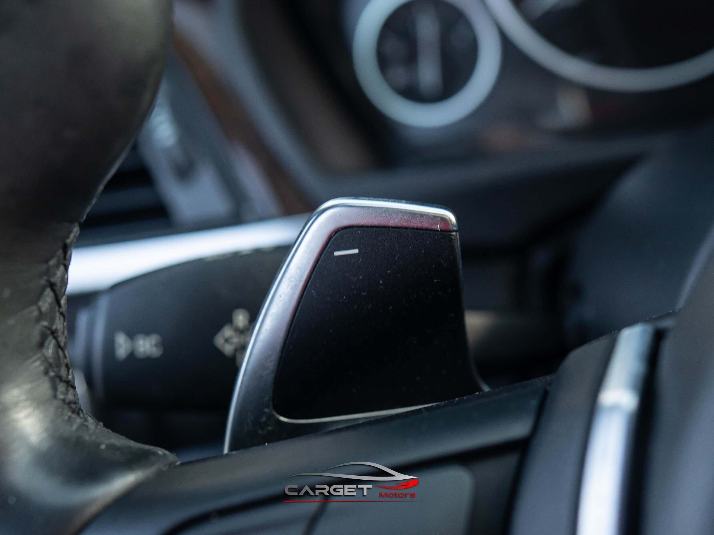 Vehicle image 27 of 54