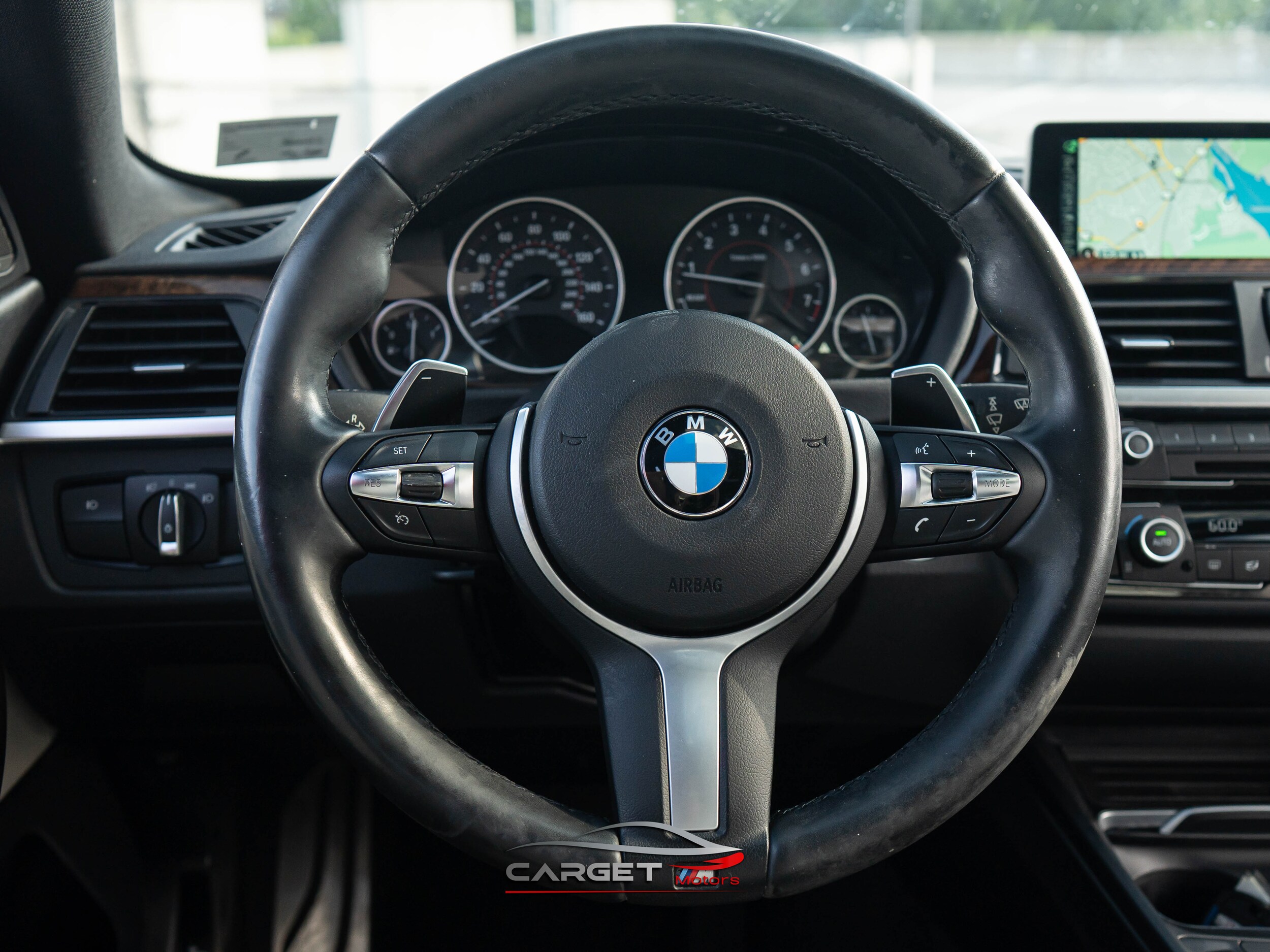 Vehicle image 22 of 54