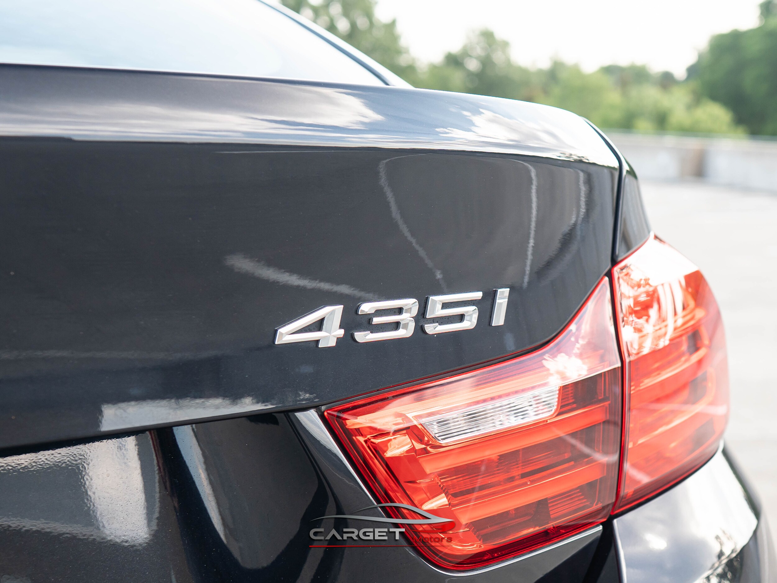Vehicle image 47 of 54