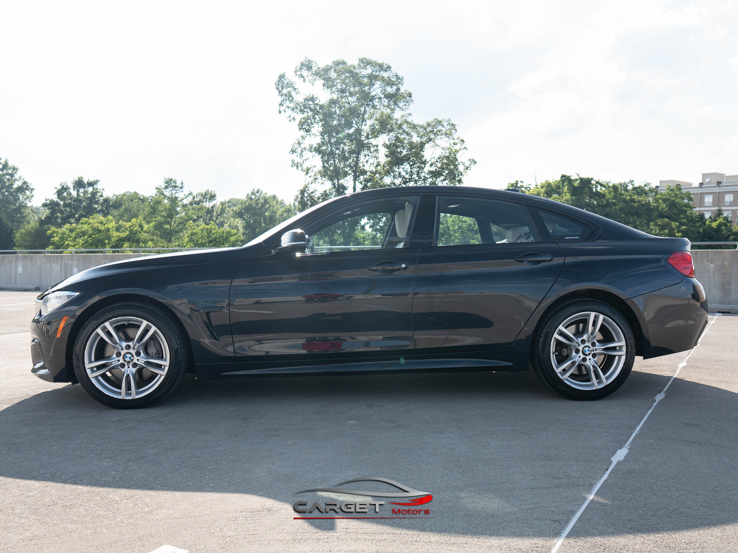 Vehicle image 6 of 54