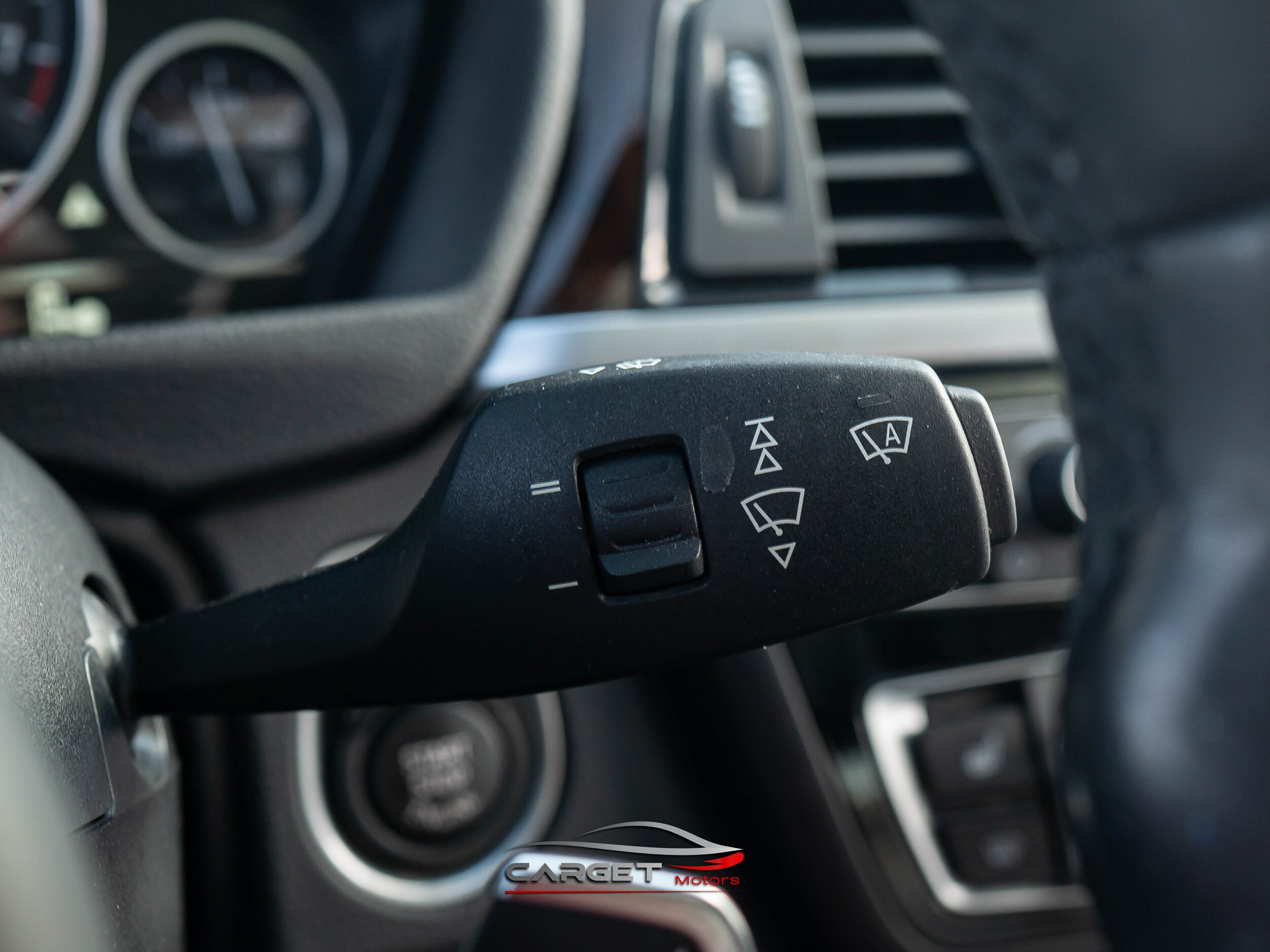 Vehicle image 26 of 54