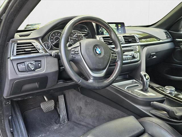 Vehicle image 11 of 18