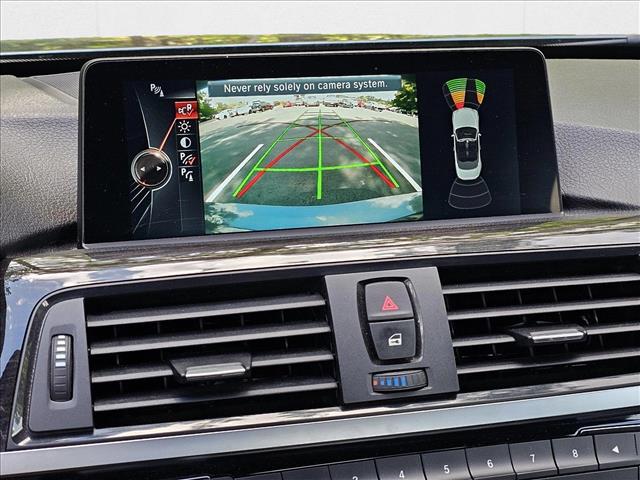 Vehicle image 14 of 18