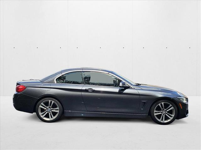 Vehicle image 4 of 18
