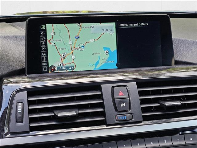 Vehicle image 13 of 18