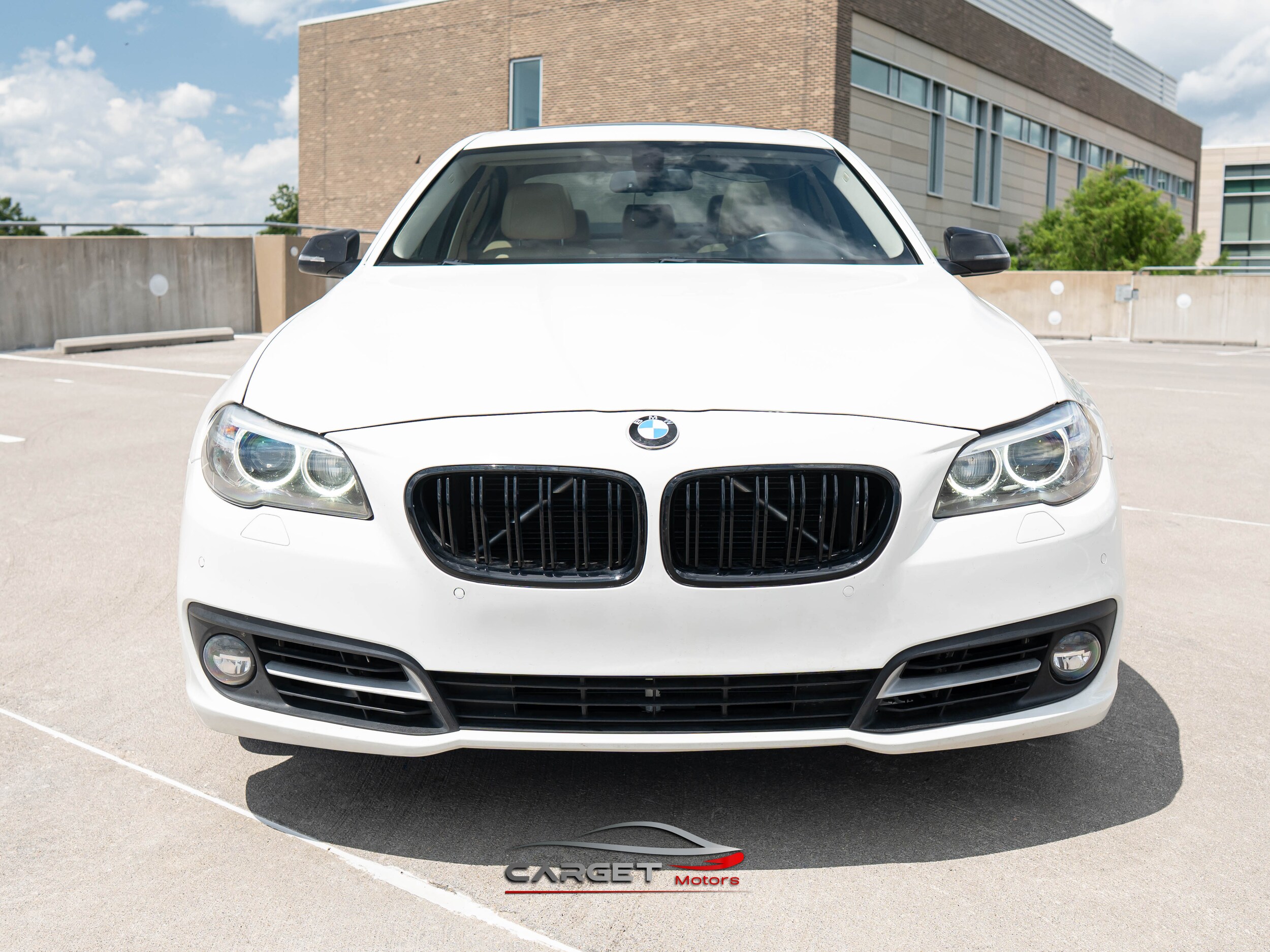 Vehicle image 2 of 52