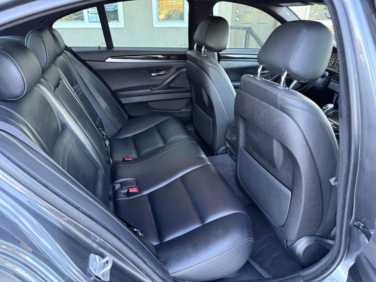 Vehicle image 12 of 27