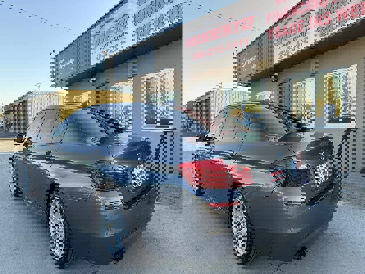 Vehicle image 8 of 27