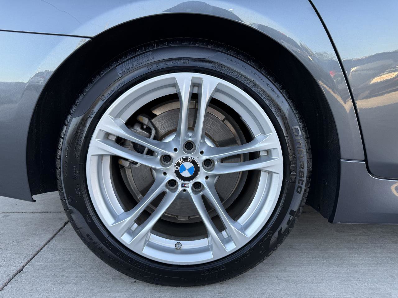 Vehicle image 10 of 27