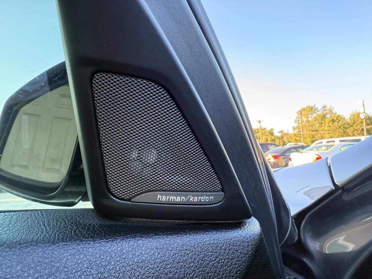 Vehicle image 15 of 27