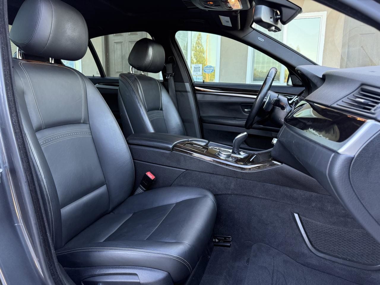 Vehicle image 13 of 27