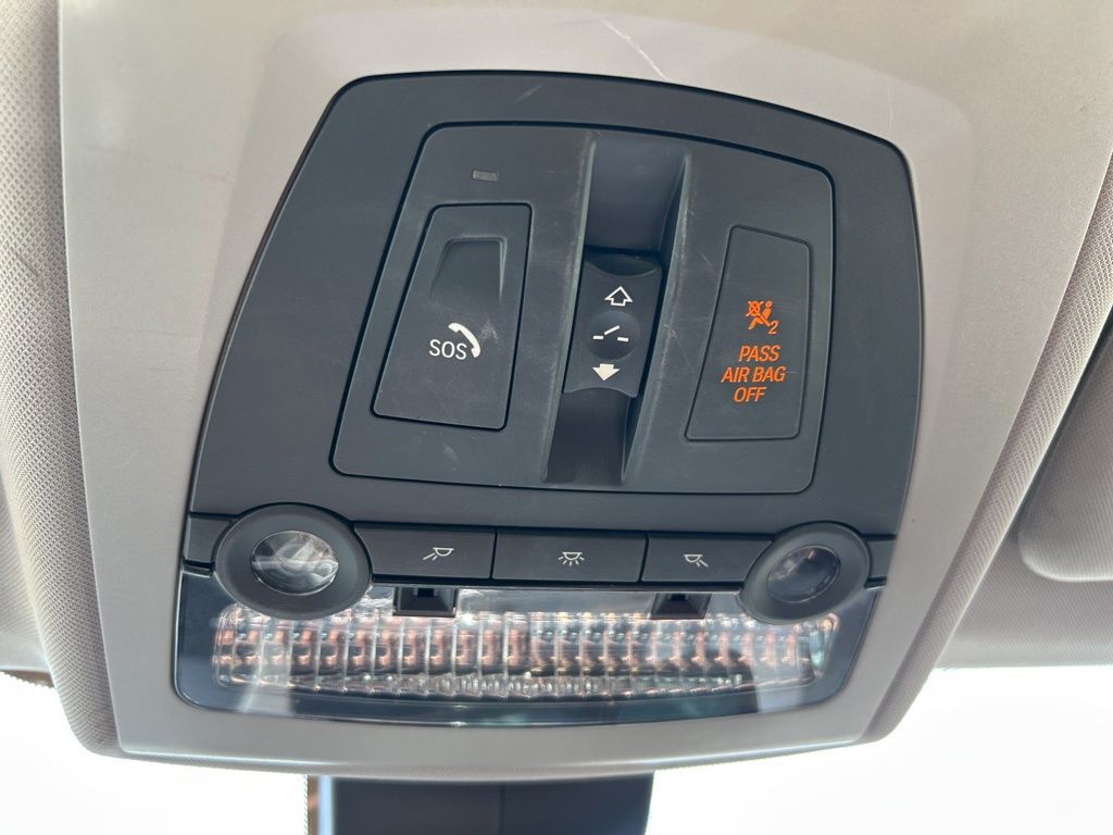Vehicle image 45 of 50