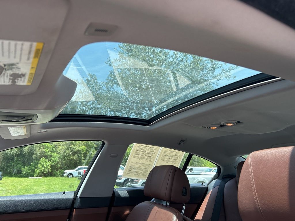 Vehicle image 20 of 50