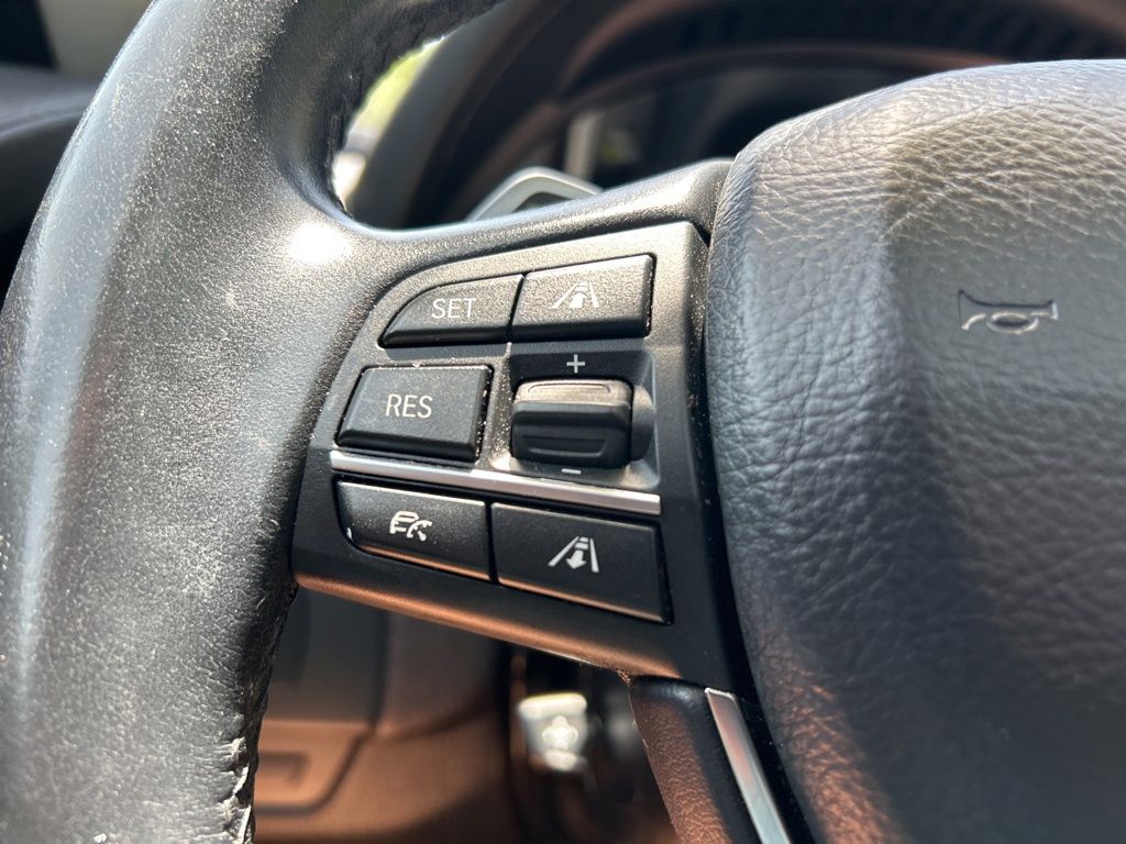 Vehicle image 47 of 50