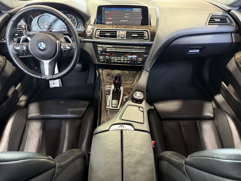 Vehicle image 14 of 20