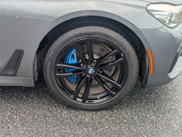 Vehicle image 11 of 30