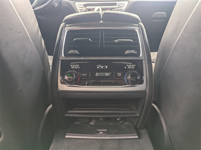 Vehicle image 13 of 30