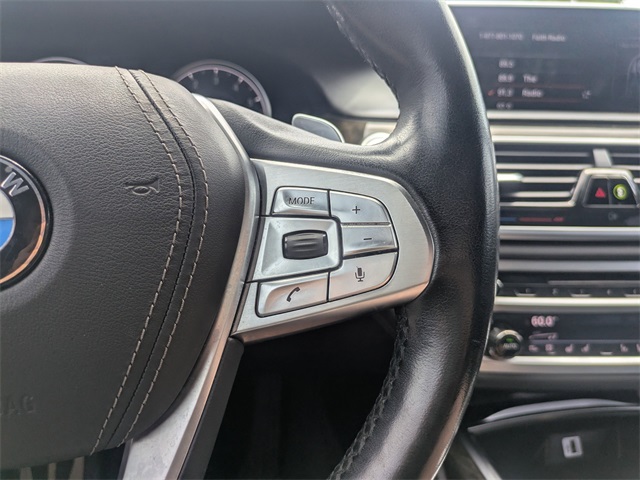 Vehicle image 28 of 30