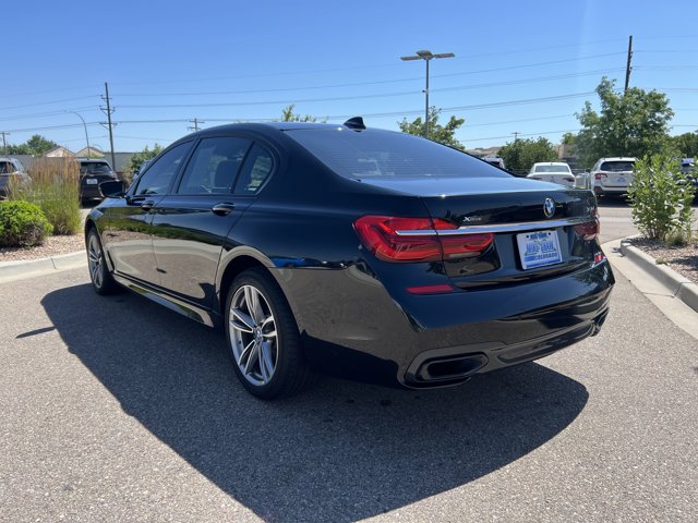 Vehicle image 7 of 33