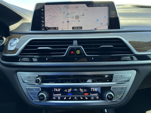 Vehicle image 23 of 33