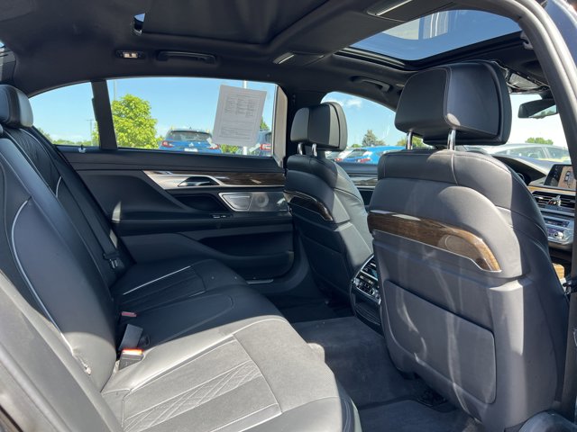 Vehicle image 12 of 33