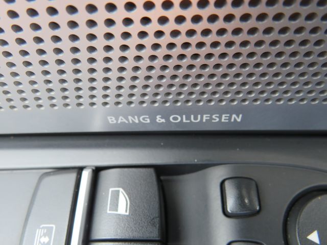 Vehicle image 16 of 27