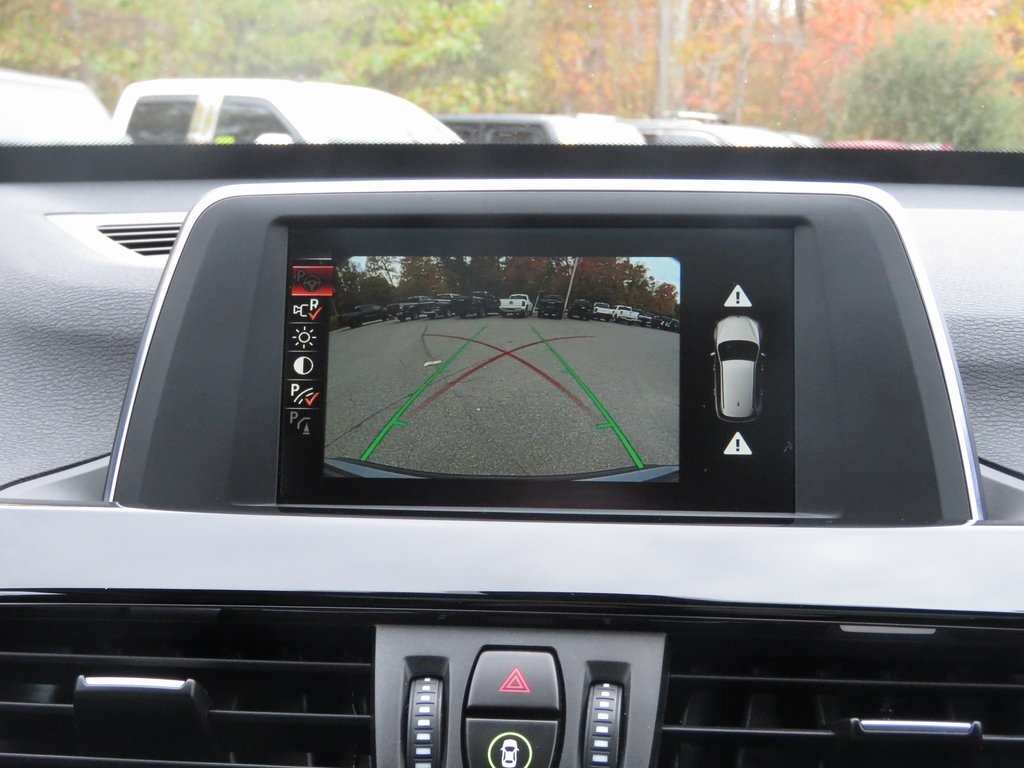 Vehicle image 27 of 28
