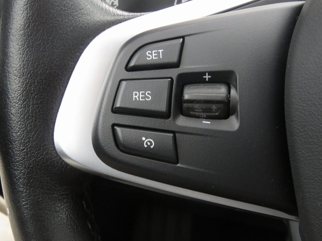Vehicle image 22 of 28