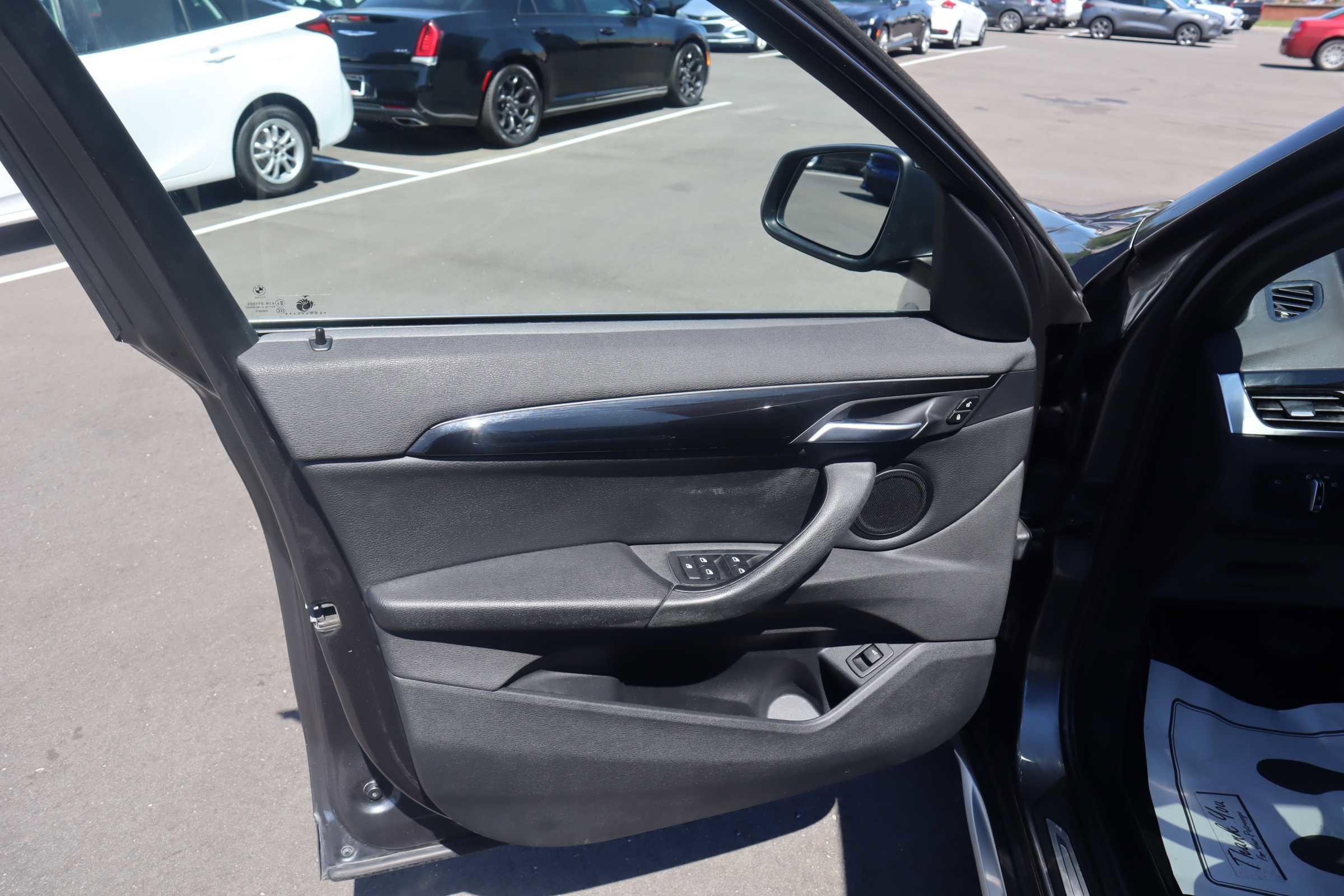 2016 BMW X1 xDrive28i Image 7 of 18