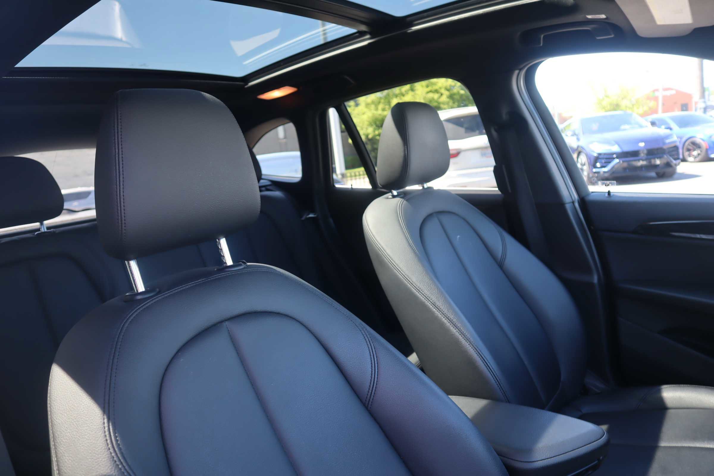 2016 BMW X1 xDrive28i Image 14 of 18