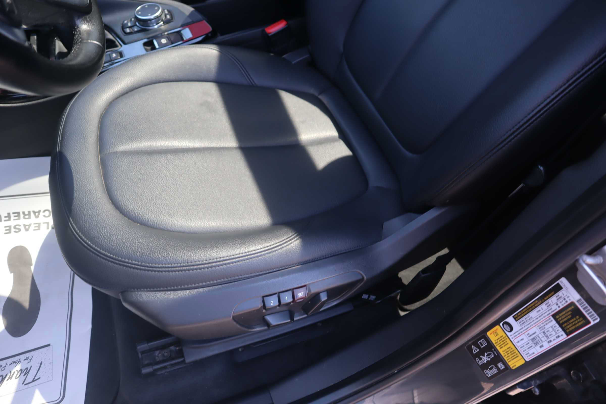 2016 BMW X1 xDrive28i Image 10 of 18